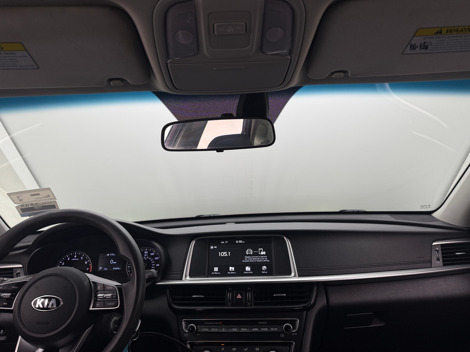 Thumbnail: 2020 Kia Optima - 3