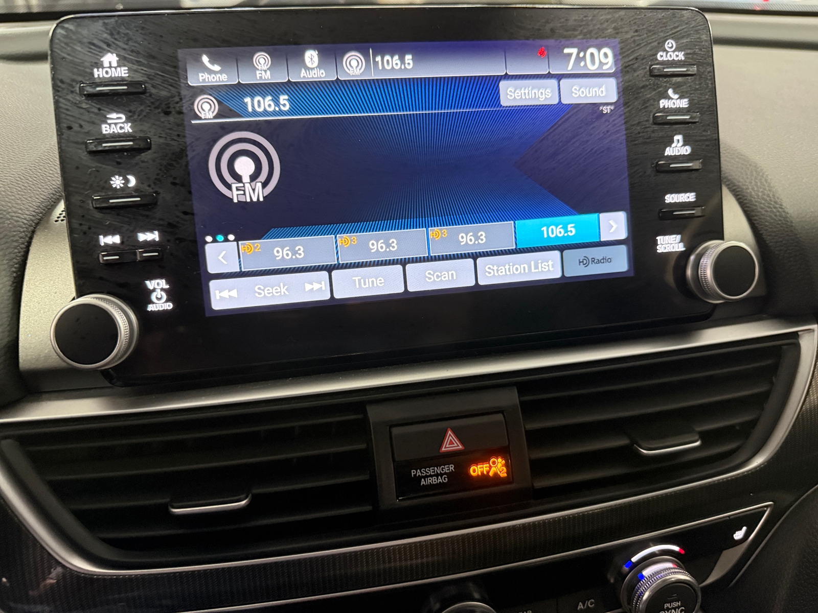 Thumbnail: 2019 Honda Accord - 4