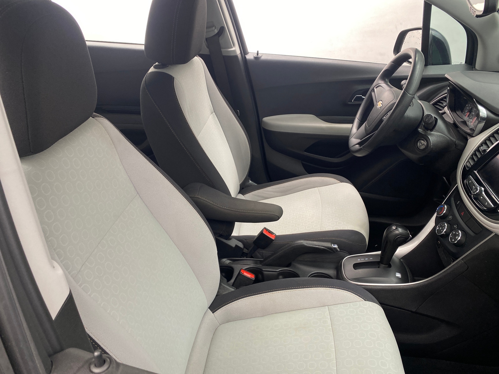 Thumbnail: 2020 Chevrolet Trax - 2