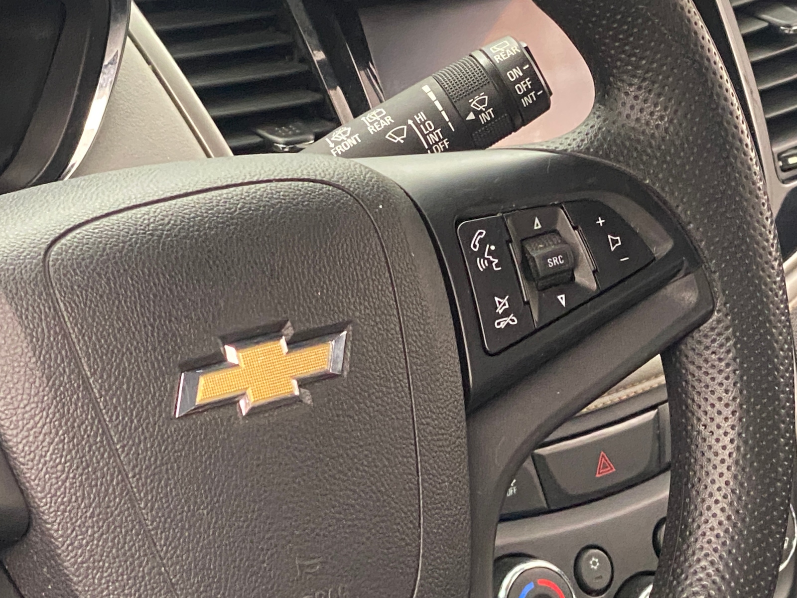 Thumbnail: 2020 Chevrolet Trax - 5
