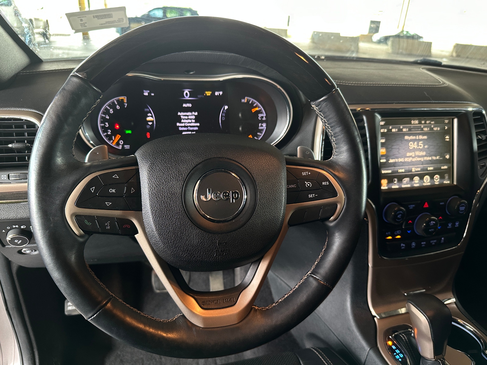 Thumbnail: 2017 Jeep Grand Cherokee - 4