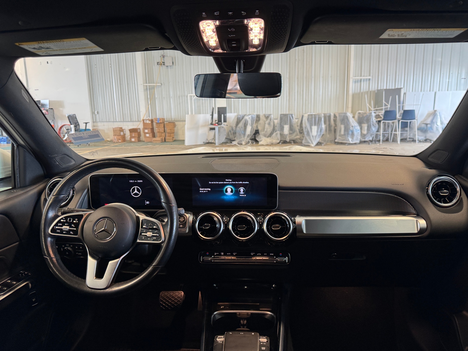 Thumbnail: 2021 Mercedes-Benz GLB - 2