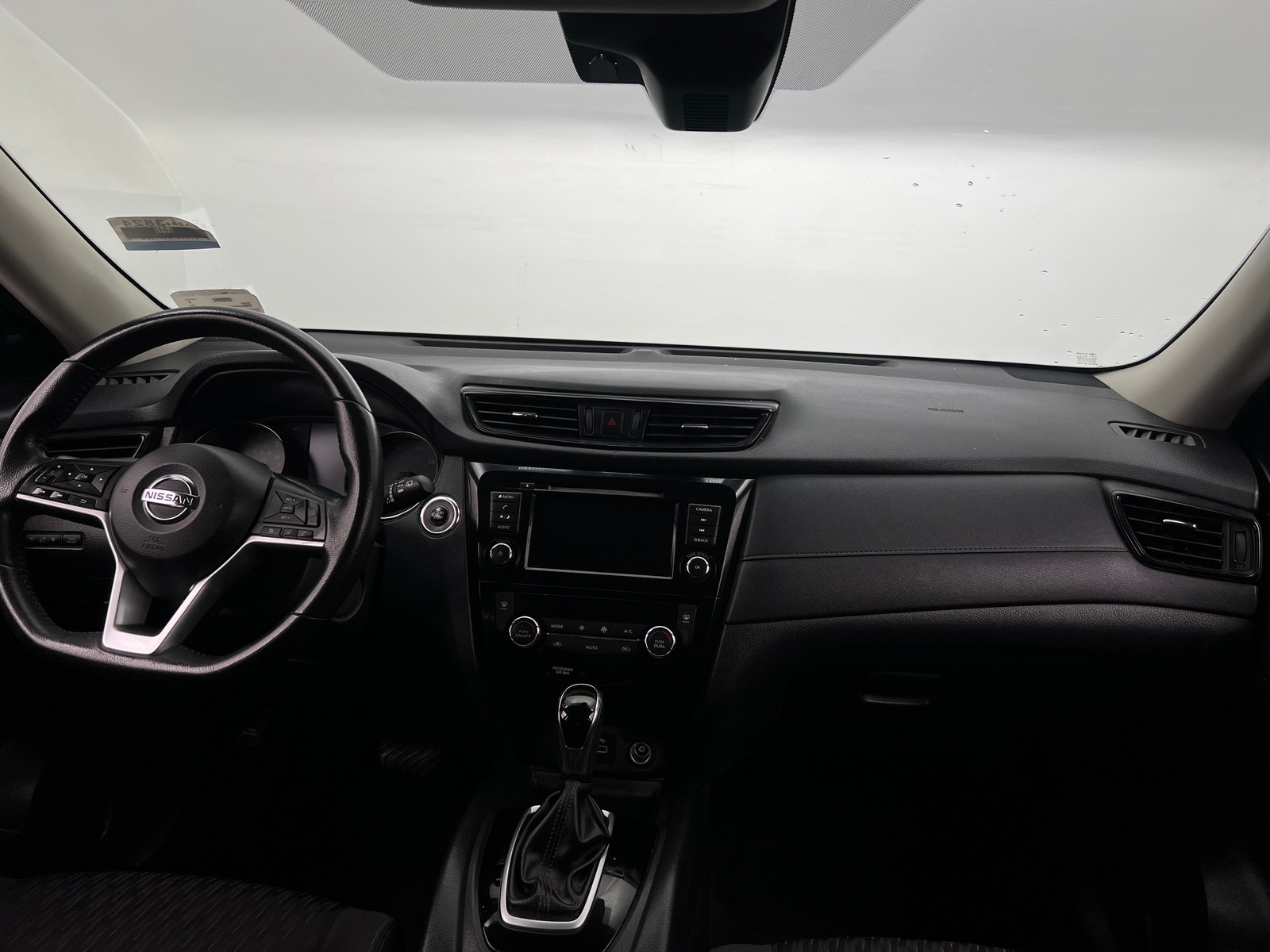 Thumbnail: 2019 Nissan Rogue - 3