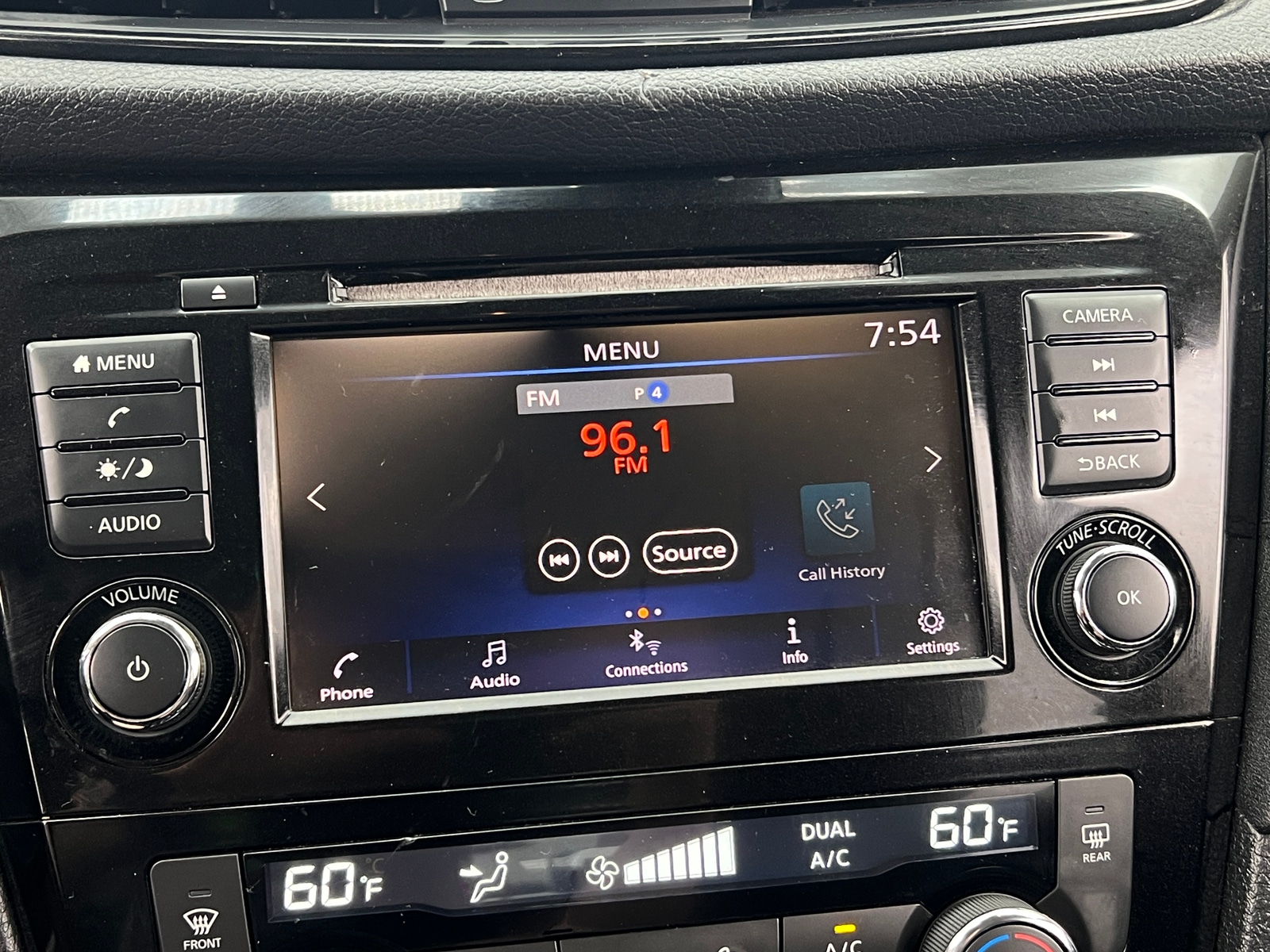 Thumbnail: 2019 Nissan Rogue - 4