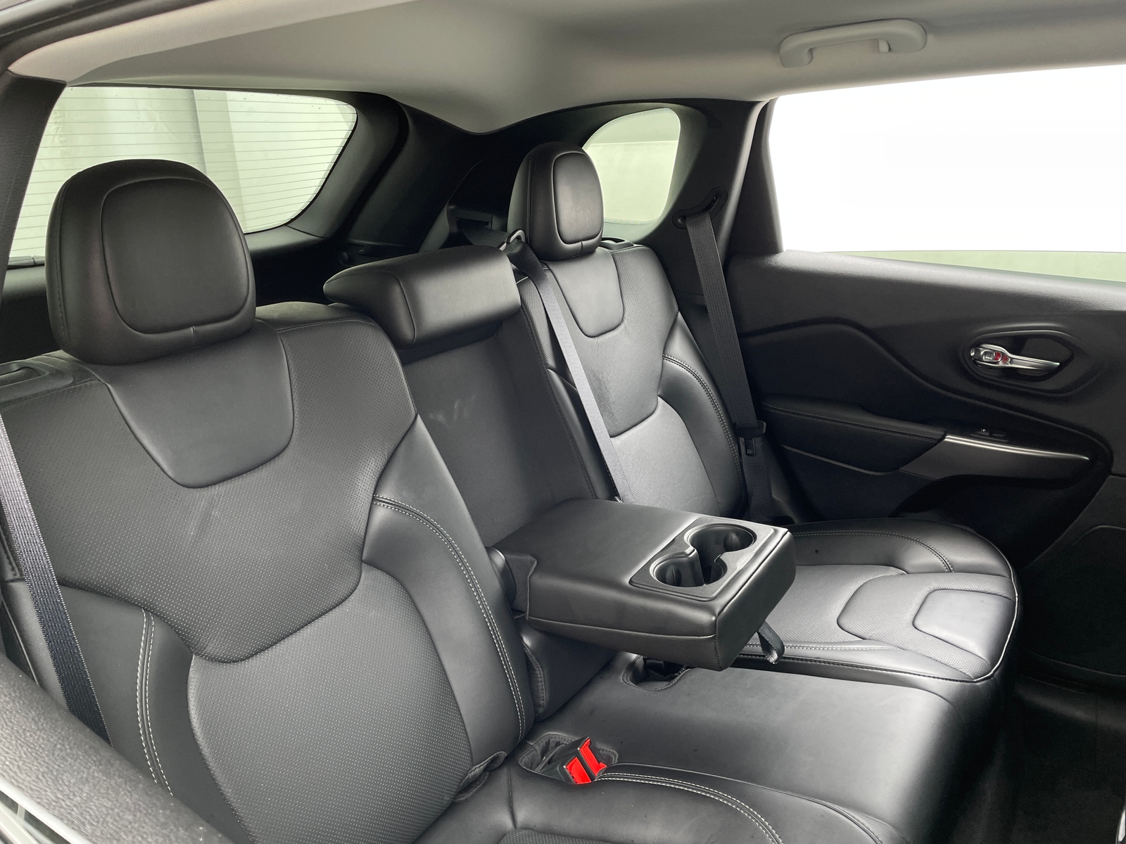 Thumbnail: 2022 Jeep Cherokee - 5
