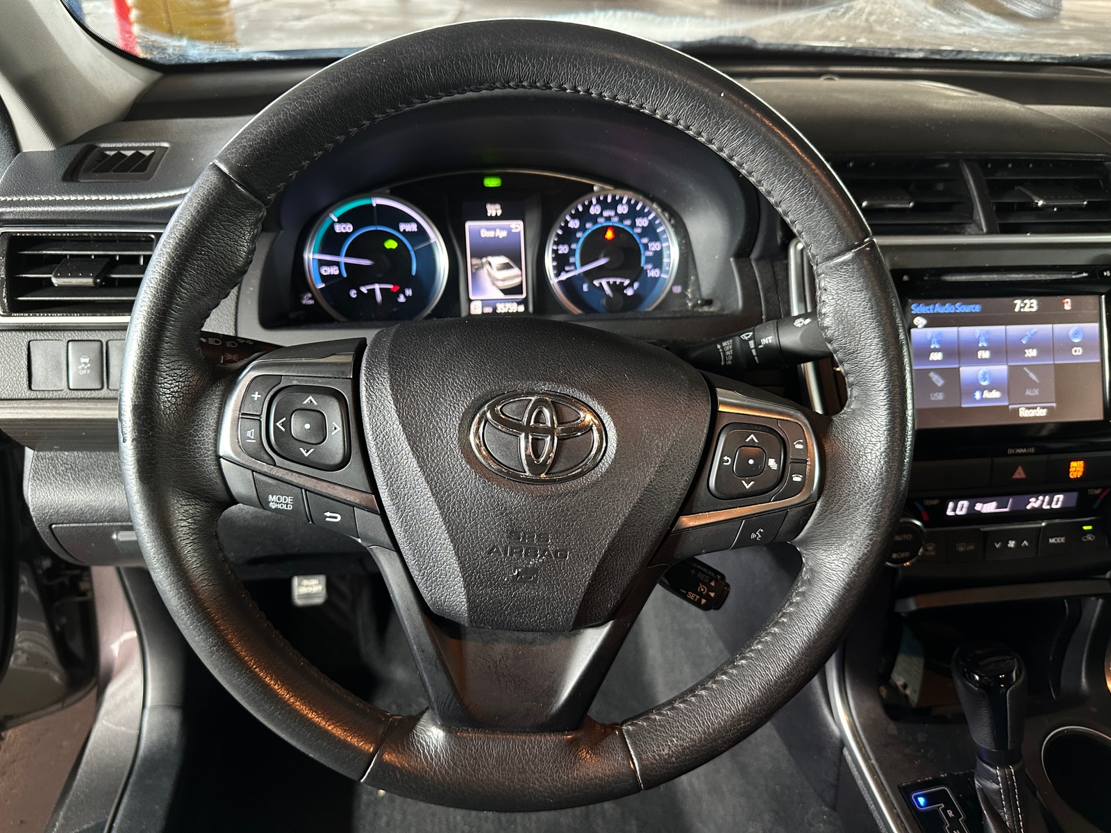 Thumbnail: 2017 Toyota Camry - 4