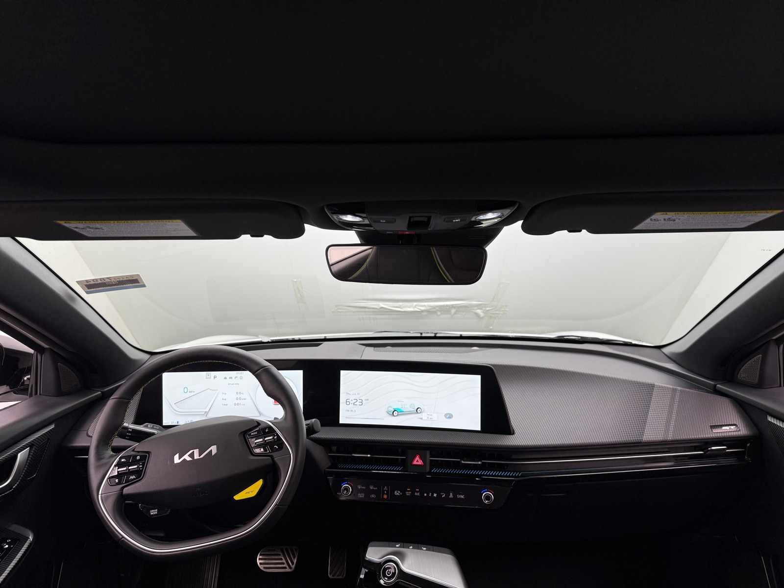 Thumbnail: 2023 Kia EV6 - 2