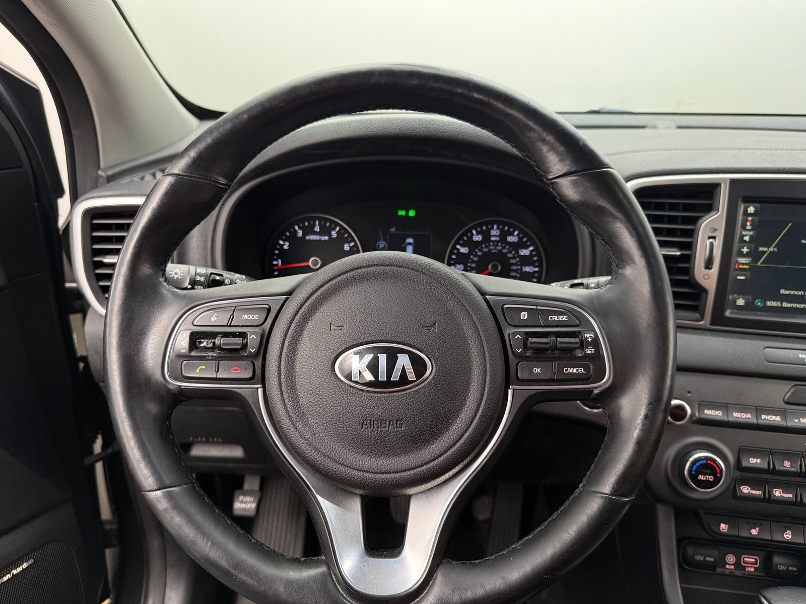 Thumbnail: 2017 Kia Sportage - 4