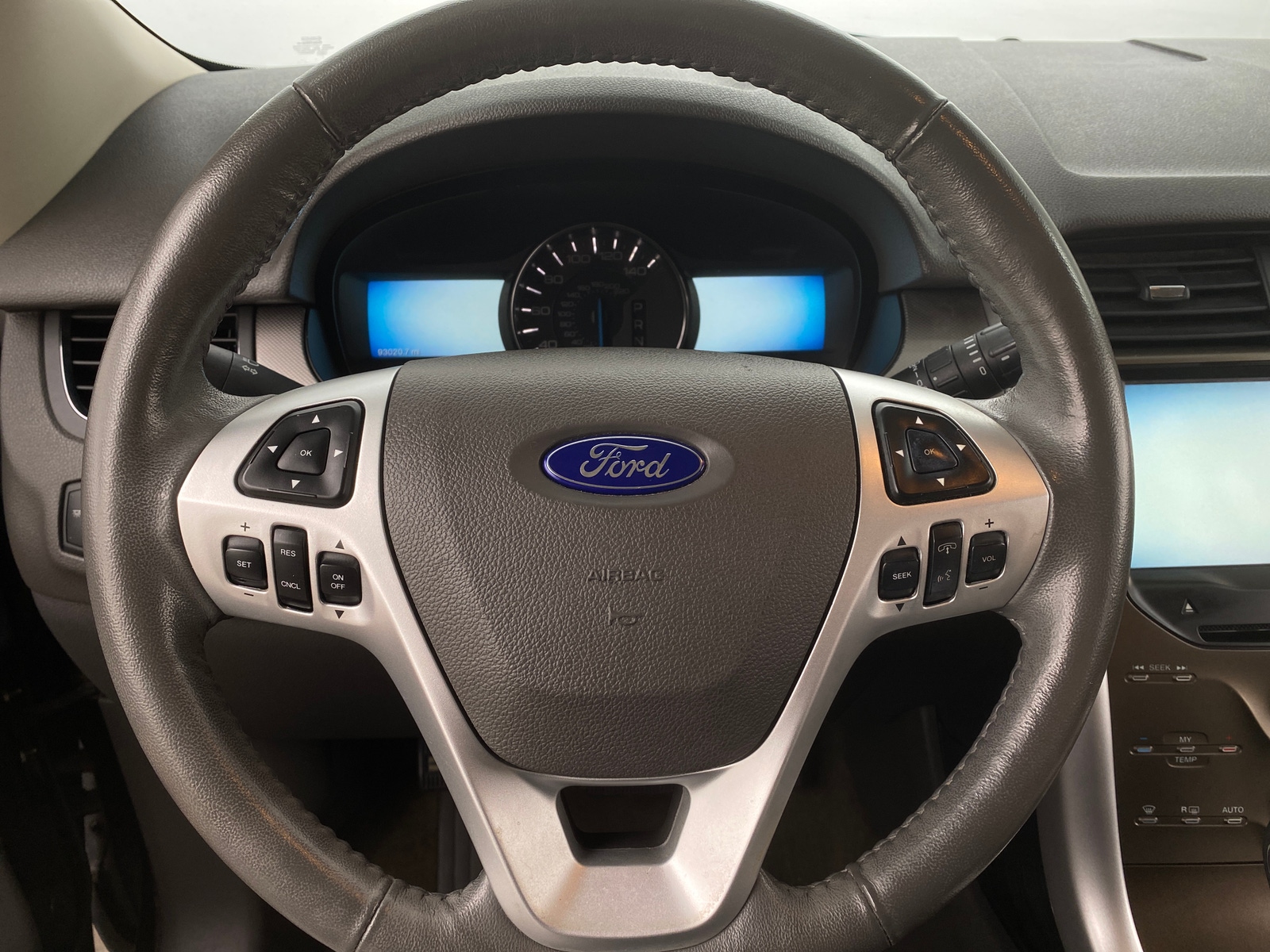 Thumbnail: 2012 Ford Edge - 4