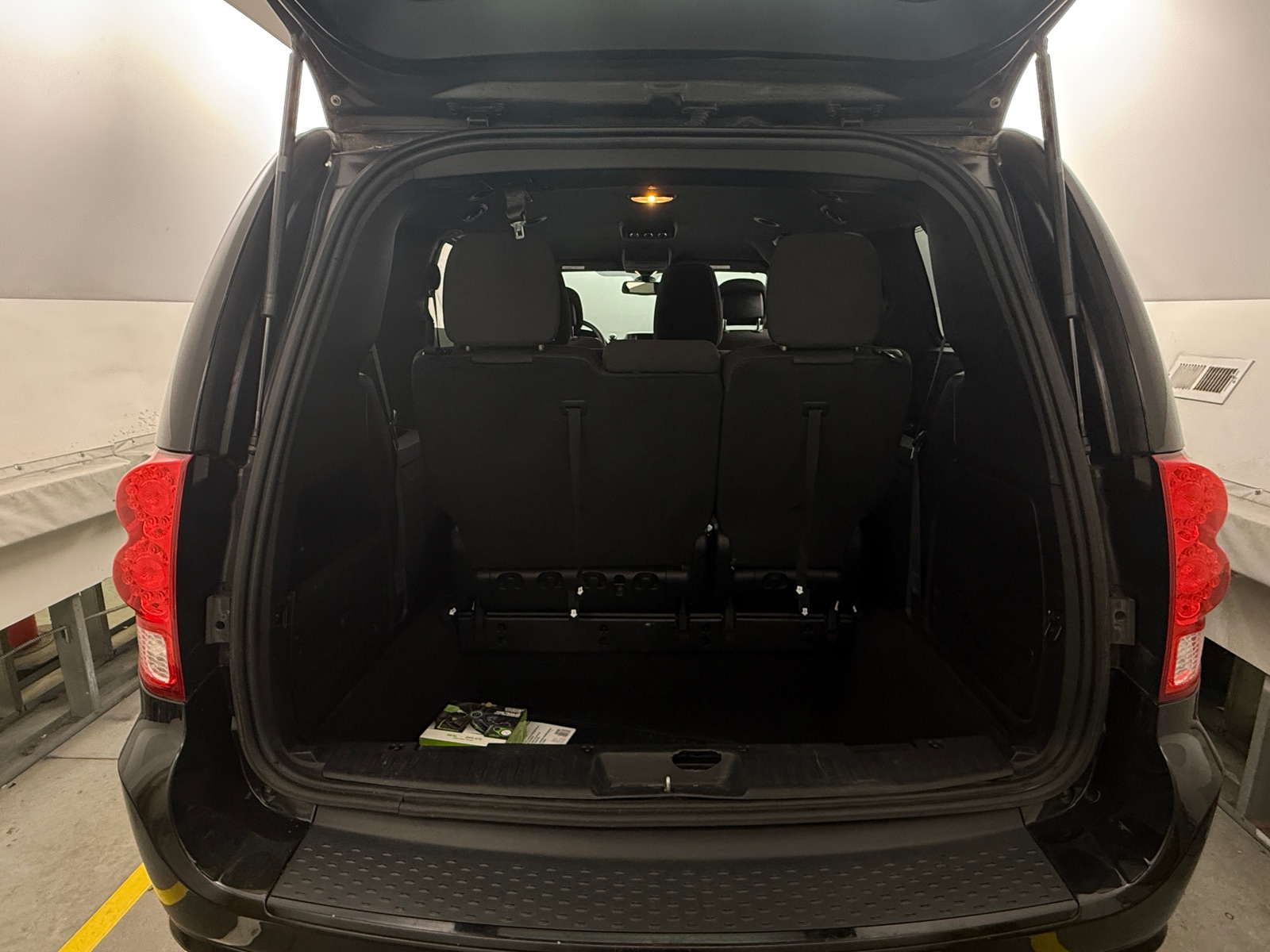Thumbnail: 2018 Dodge Grand Caravan - 7