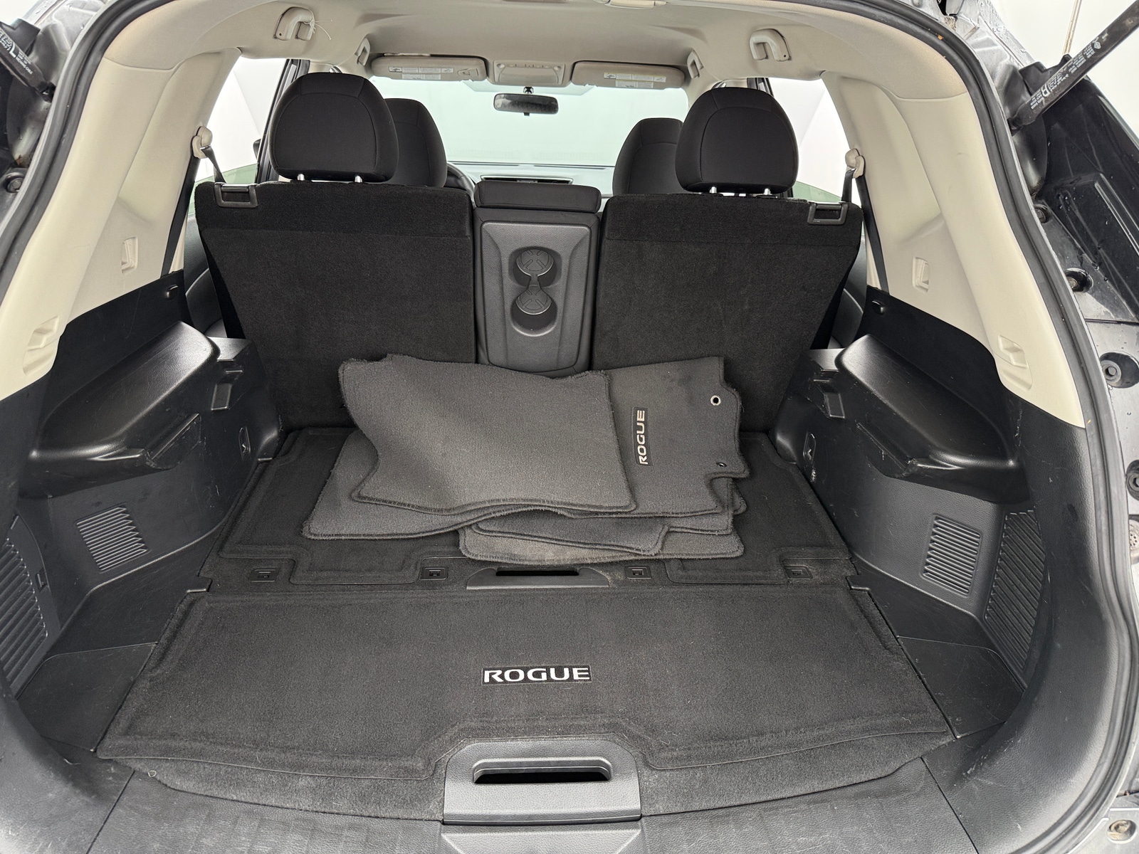 Thumbnail: 2017 Nissan Rogue - 7