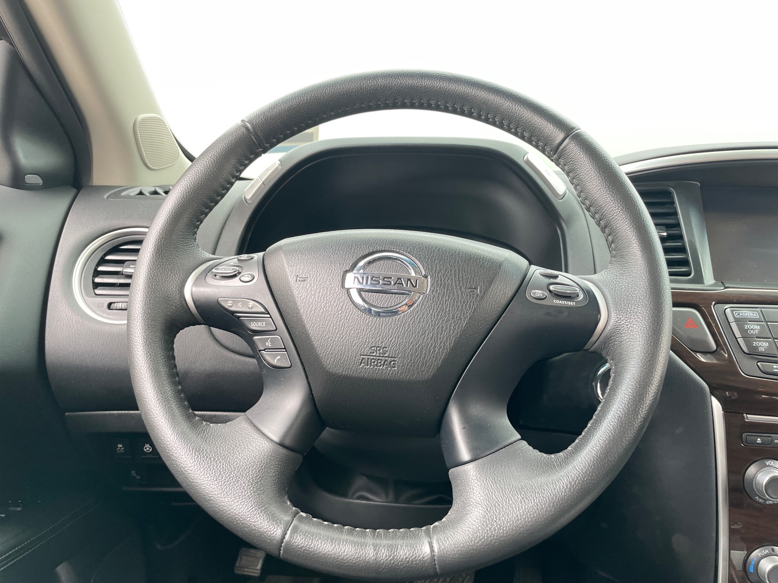 Thumbnail: 2016 Nissan Pathfinder - 4