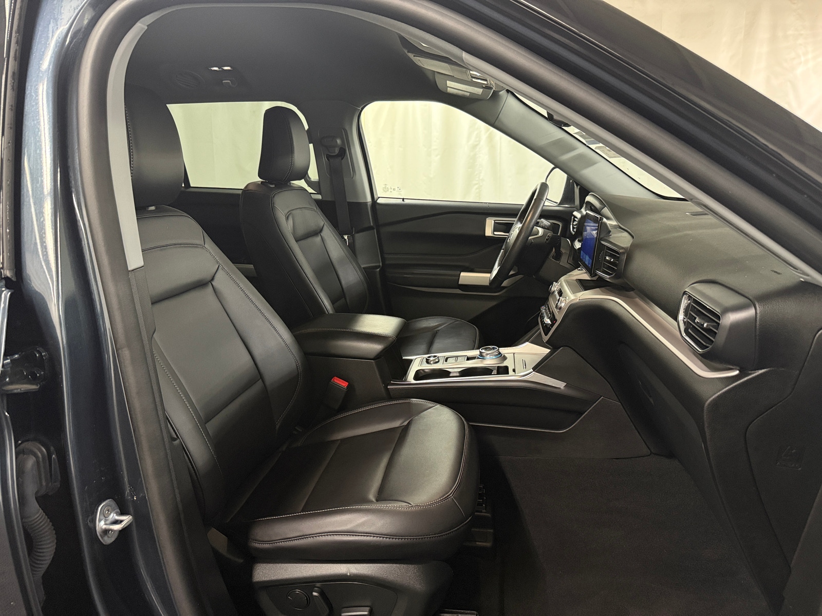 Thumbnail: 2023 Ford Explorer - 2