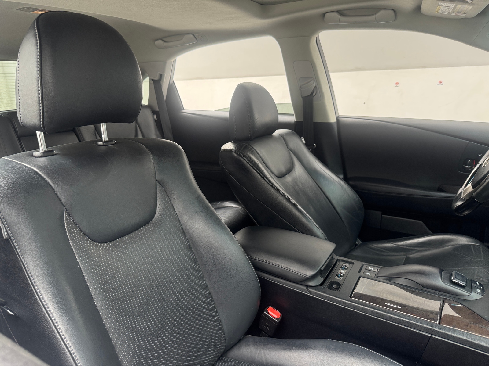 Thumbnail: 2015 Lexus RX - 2