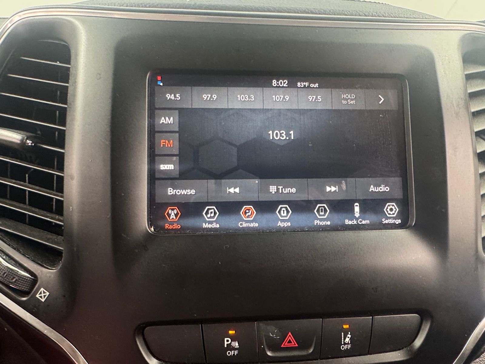 Thumbnail: 2020 Jeep Cherokee - 4