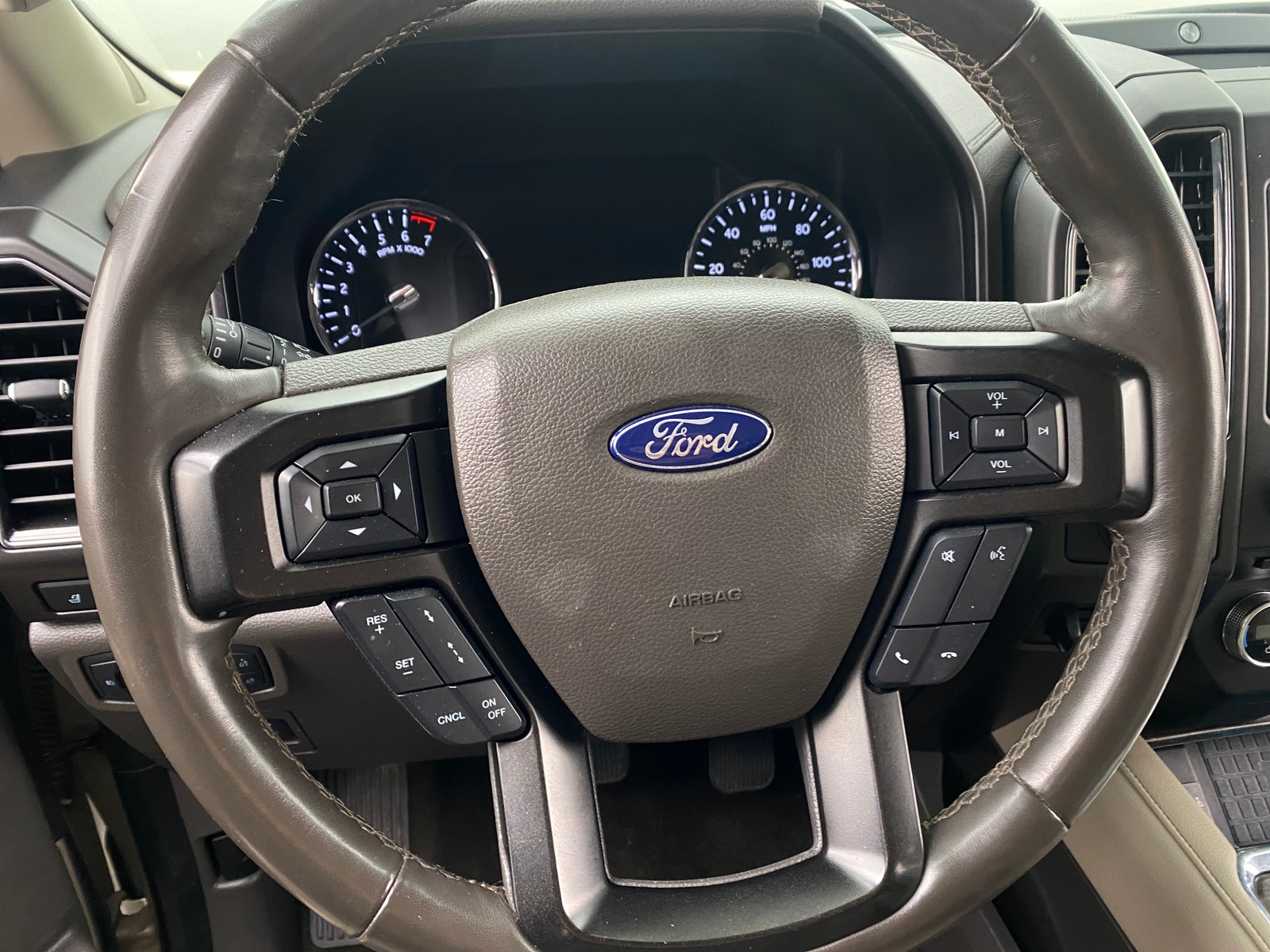 Thumbnail: 2018 Ford Expedition - 4