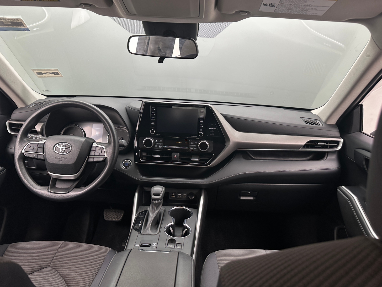 Thumbnail: 2022 Toyota Highlander - 3