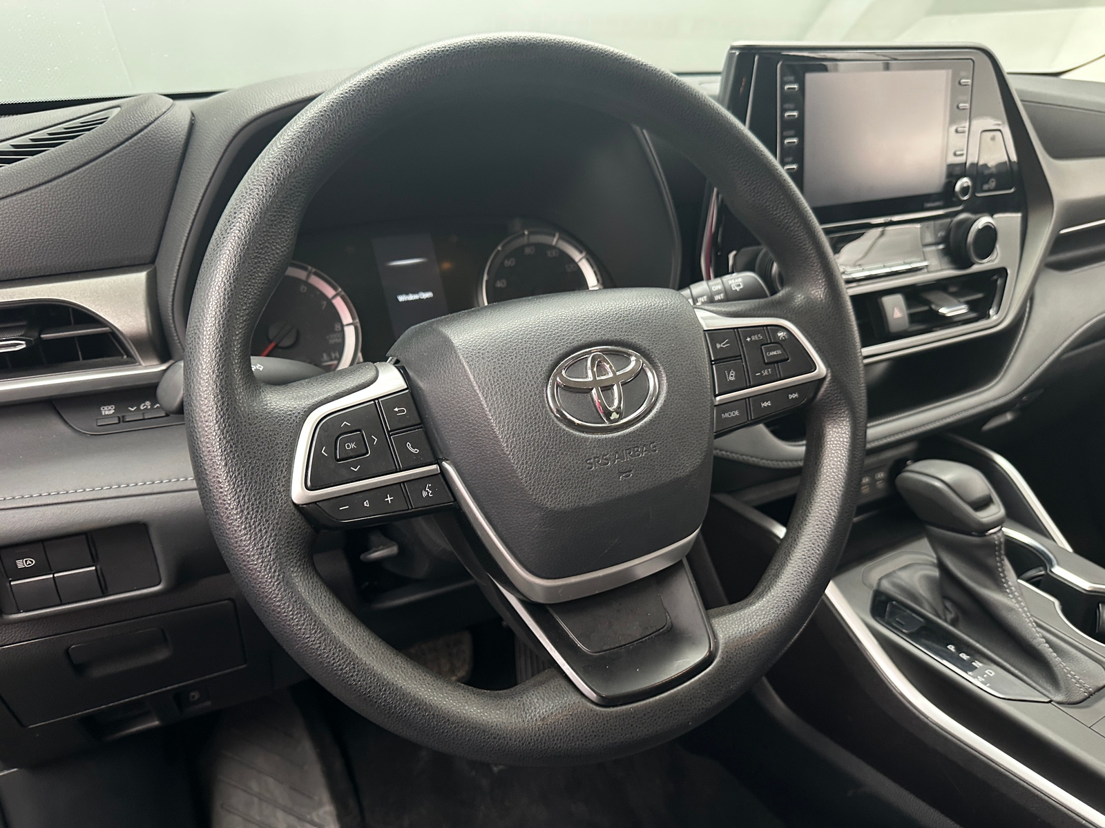 Thumbnail: 2022 Toyota Highlander - 5