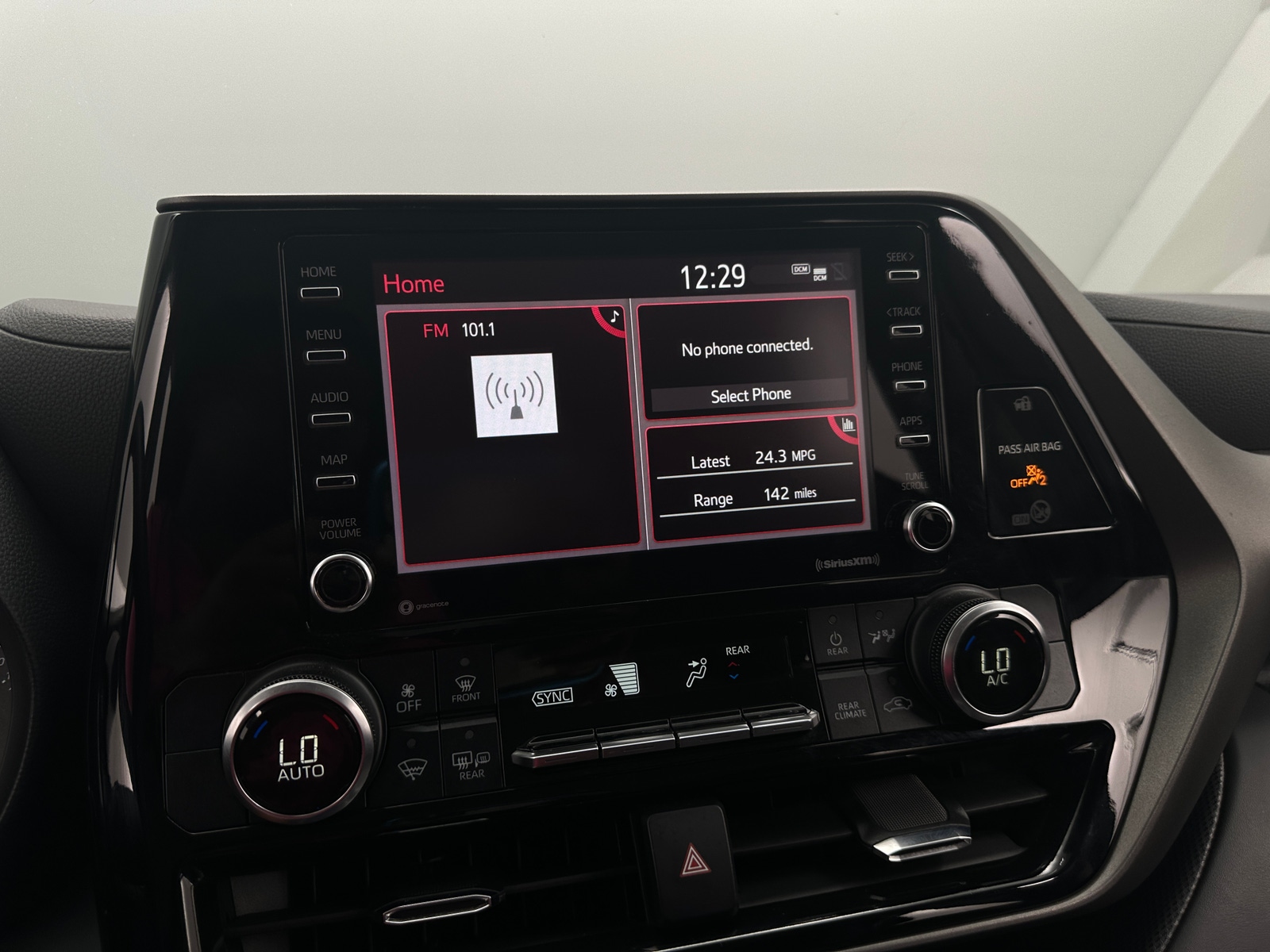Thumbnail: 2022 Toyota Highlander - 4