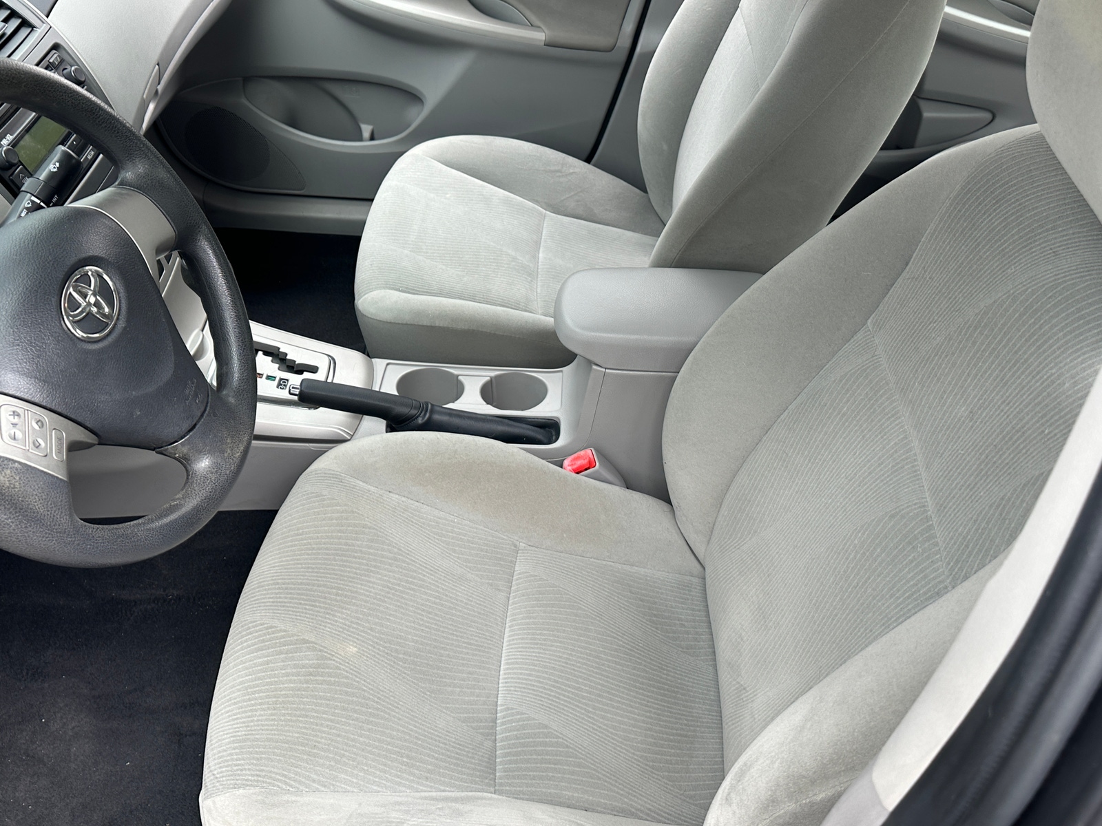 Thumbnail: 2012 Toyota Corolla - 2