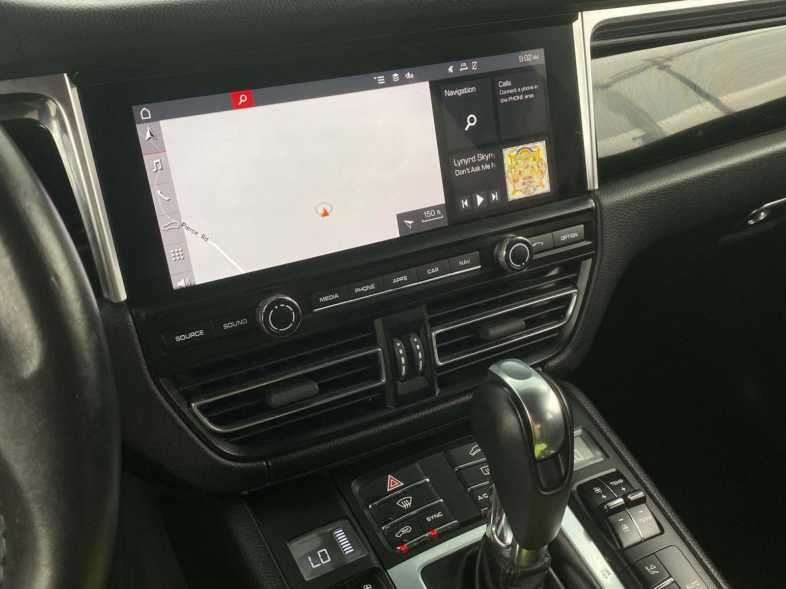 Thumbnail: 2020 Porsche Macan - 3