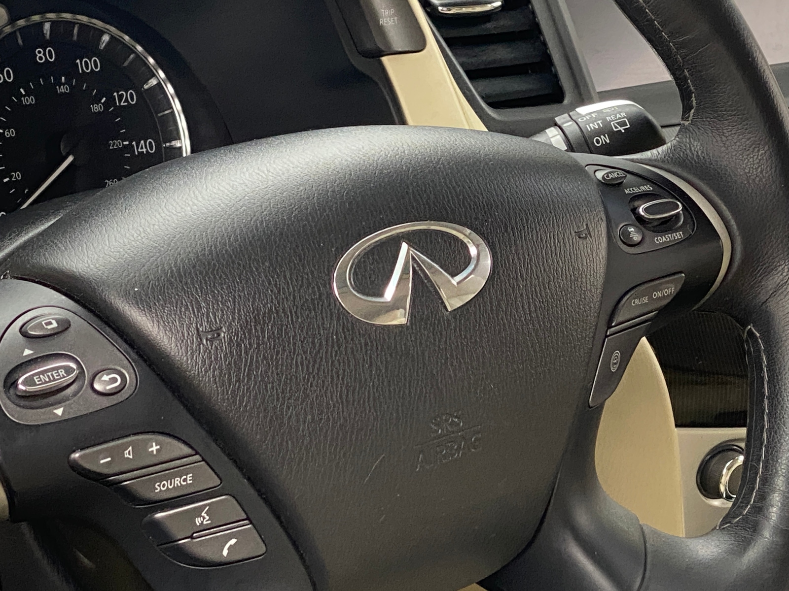 Thumbnail: 2019 INFINITI QX60 - 4