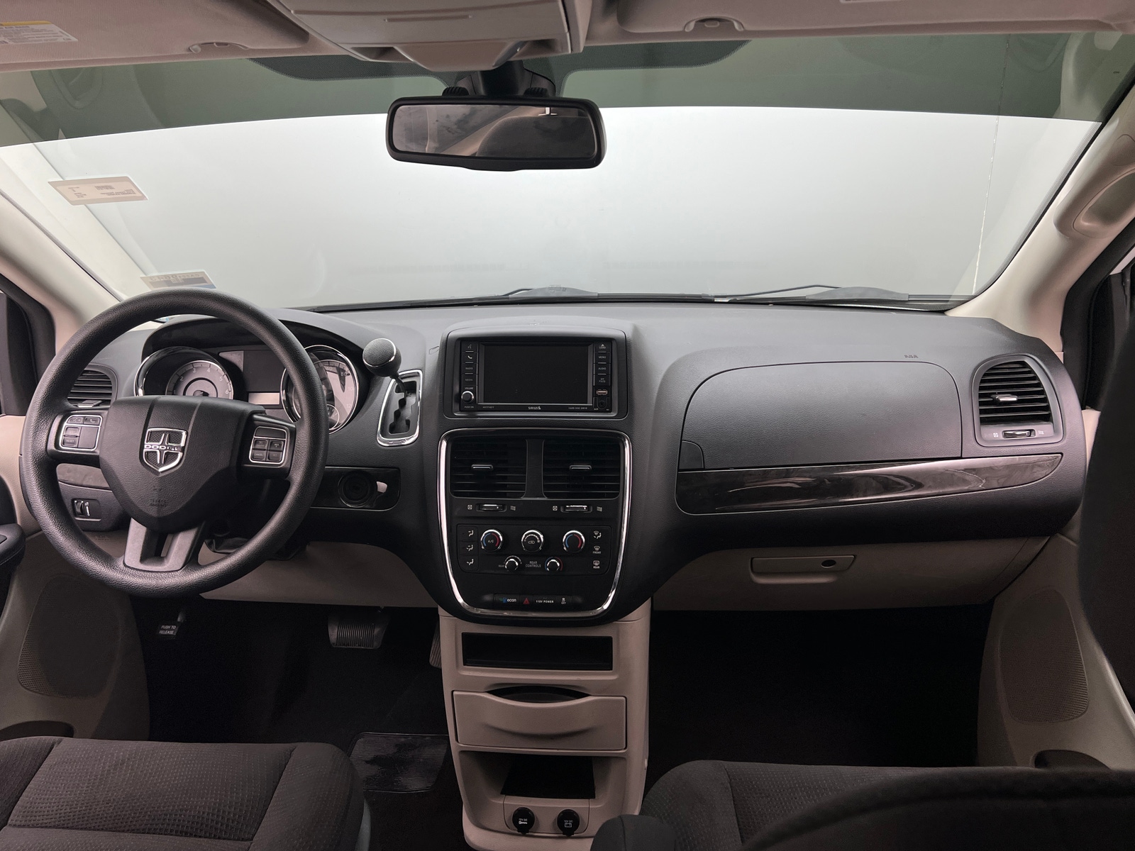 Thumbnail: 2019 Dodge Grand Caravan - 3