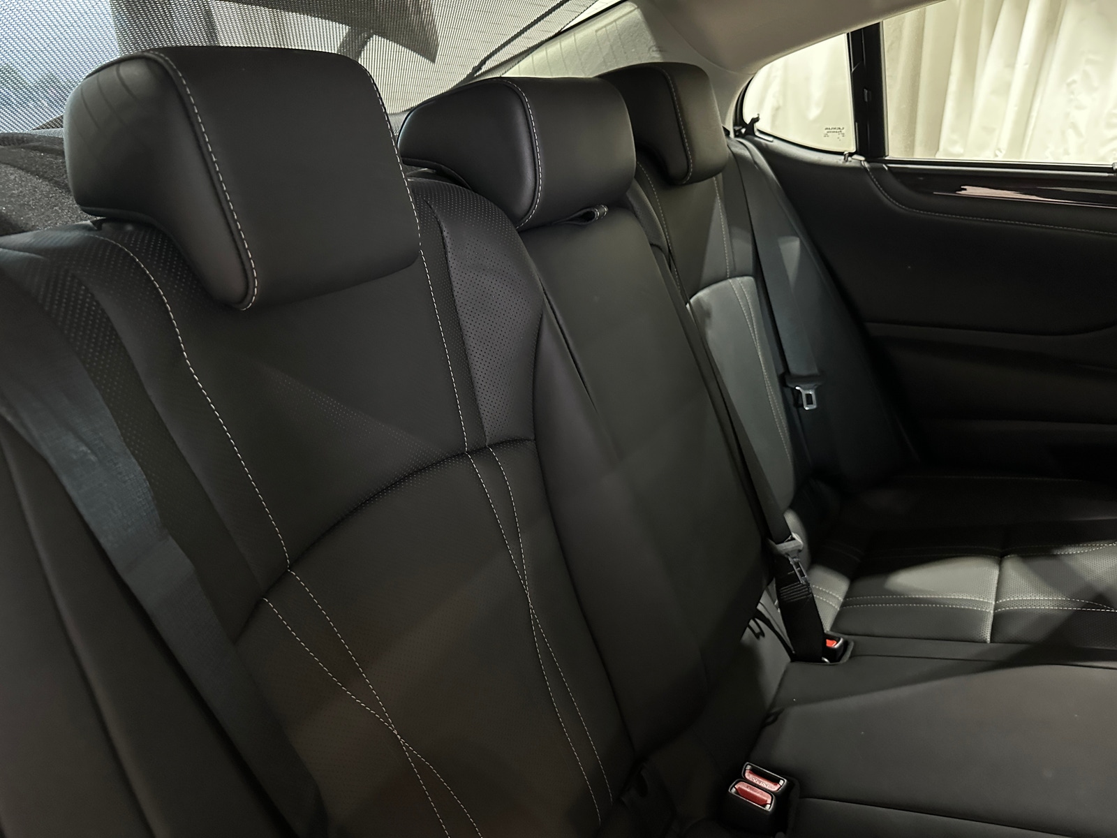 Thumbnail: 2021 Lexus ES - 5