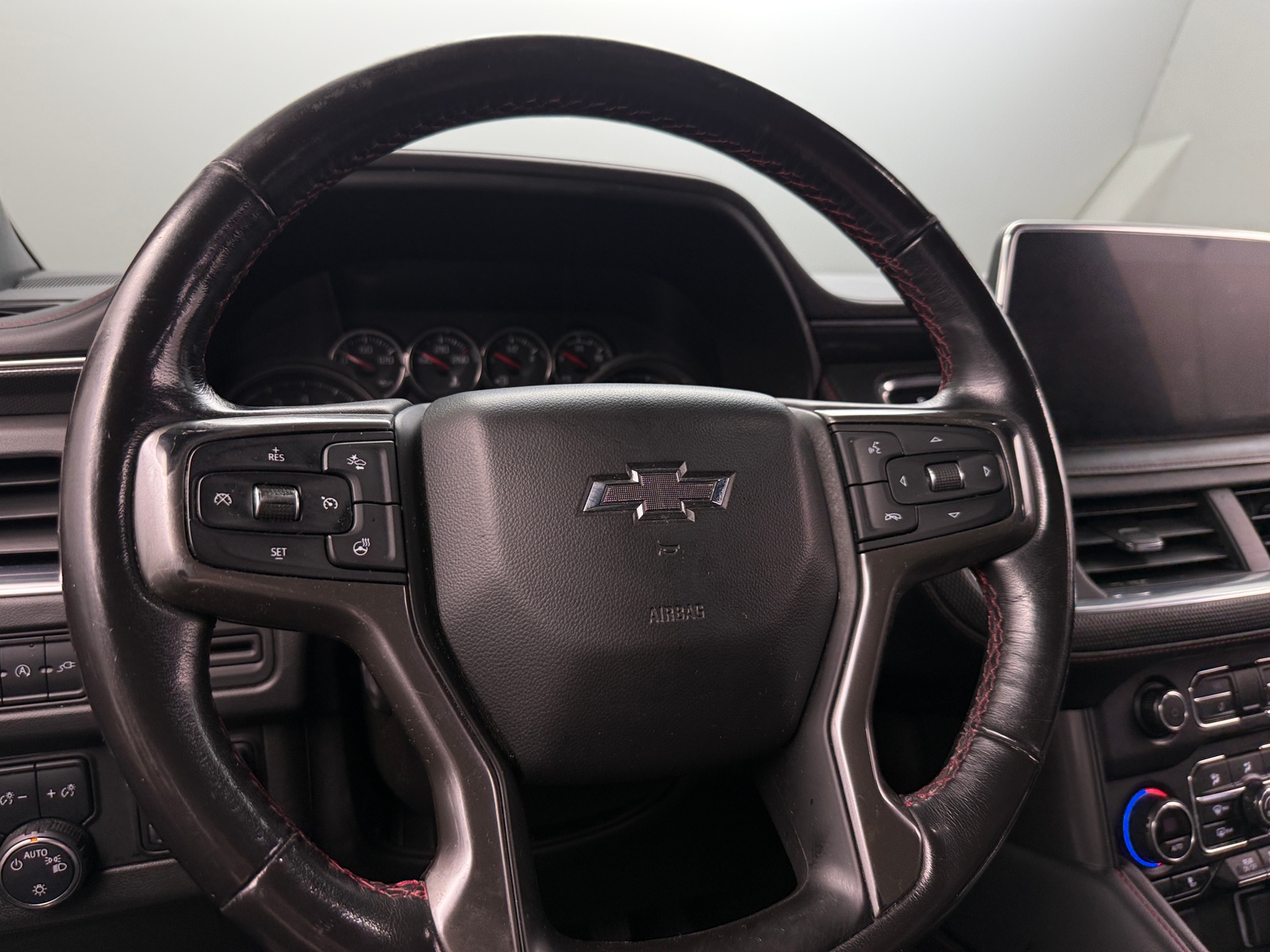 Thumbnail: 2021 Chevrolet Suburban - 4