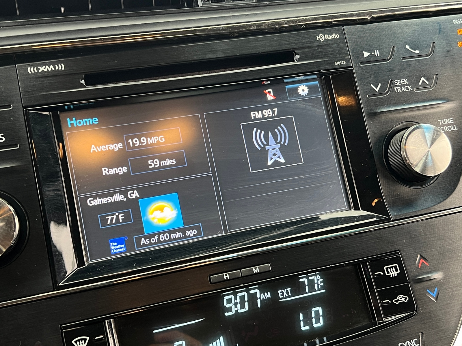 Thumbnail: 2018 Toyota Avalon - 3