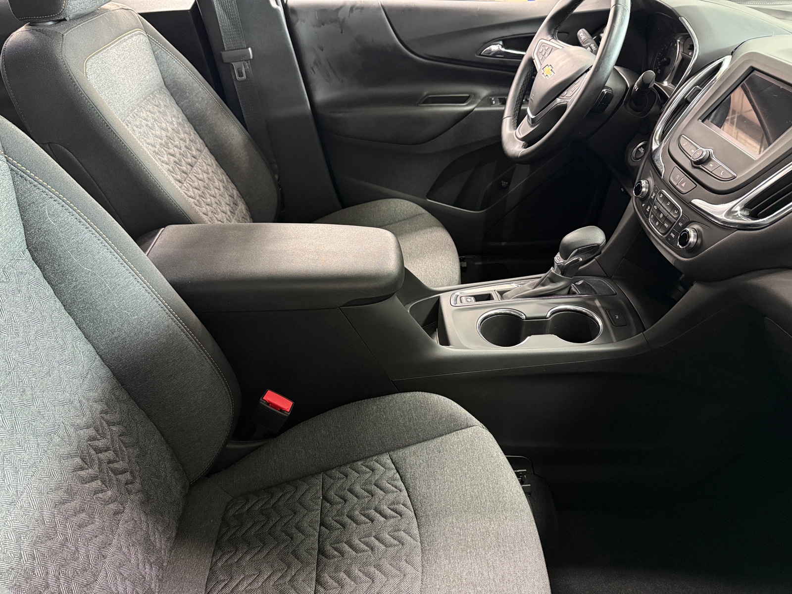 Thumbnail: 2023 Chevrolet Equinox - 2