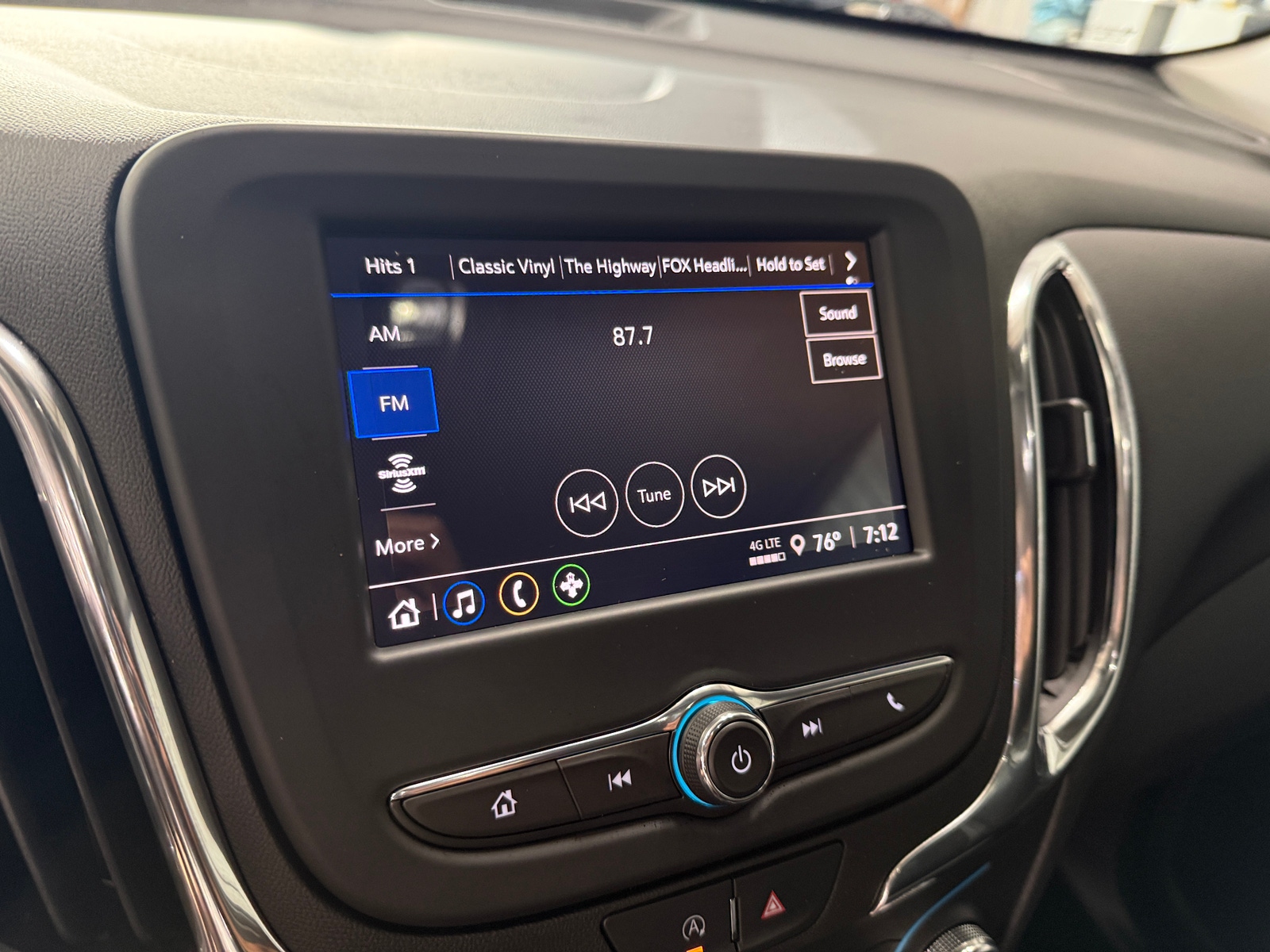 Thumbnail: 2023 Chevrolet Equinox - 4