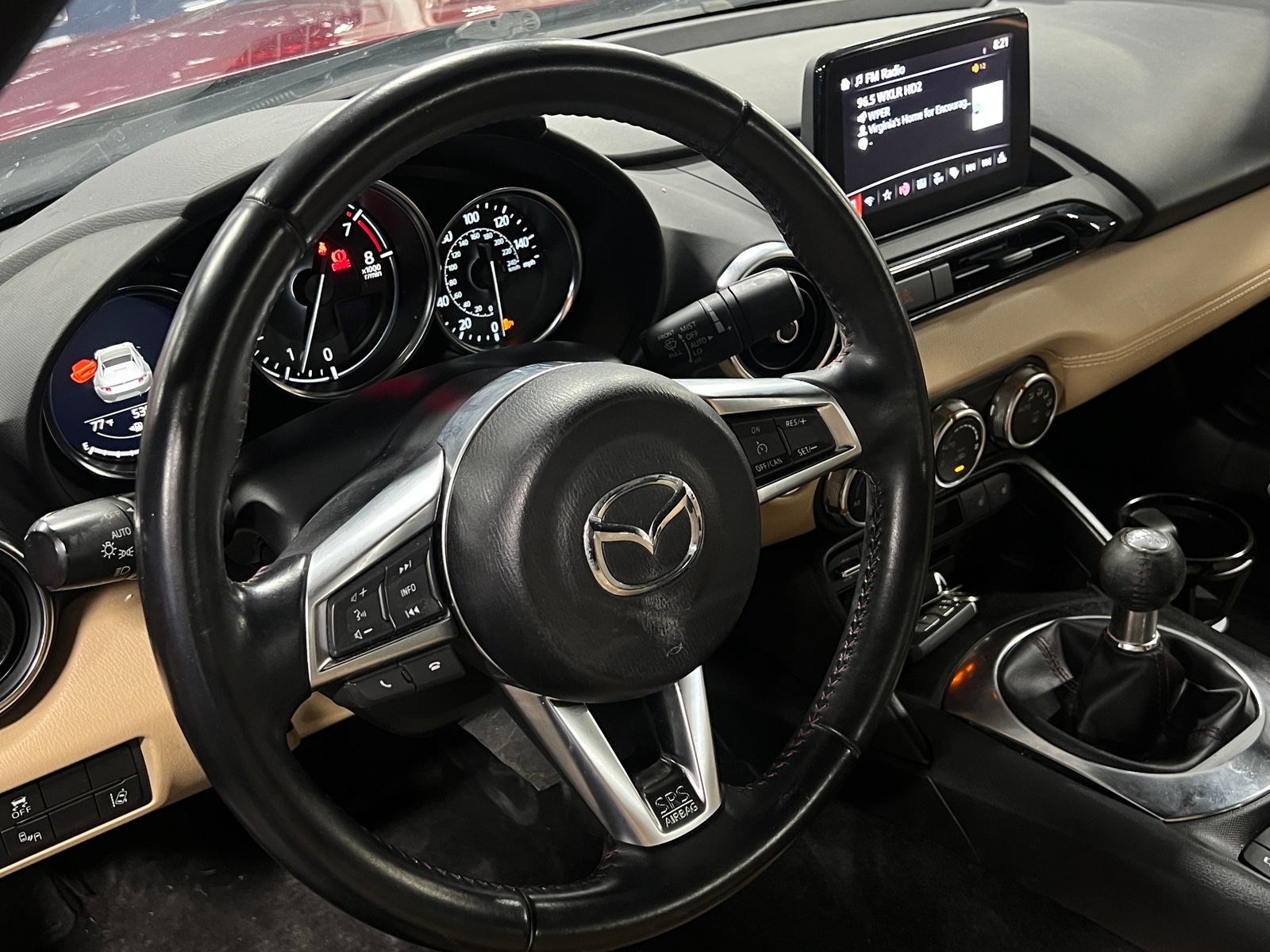 Thumbnail: 2018 Mazda MX-5 Miata - 4