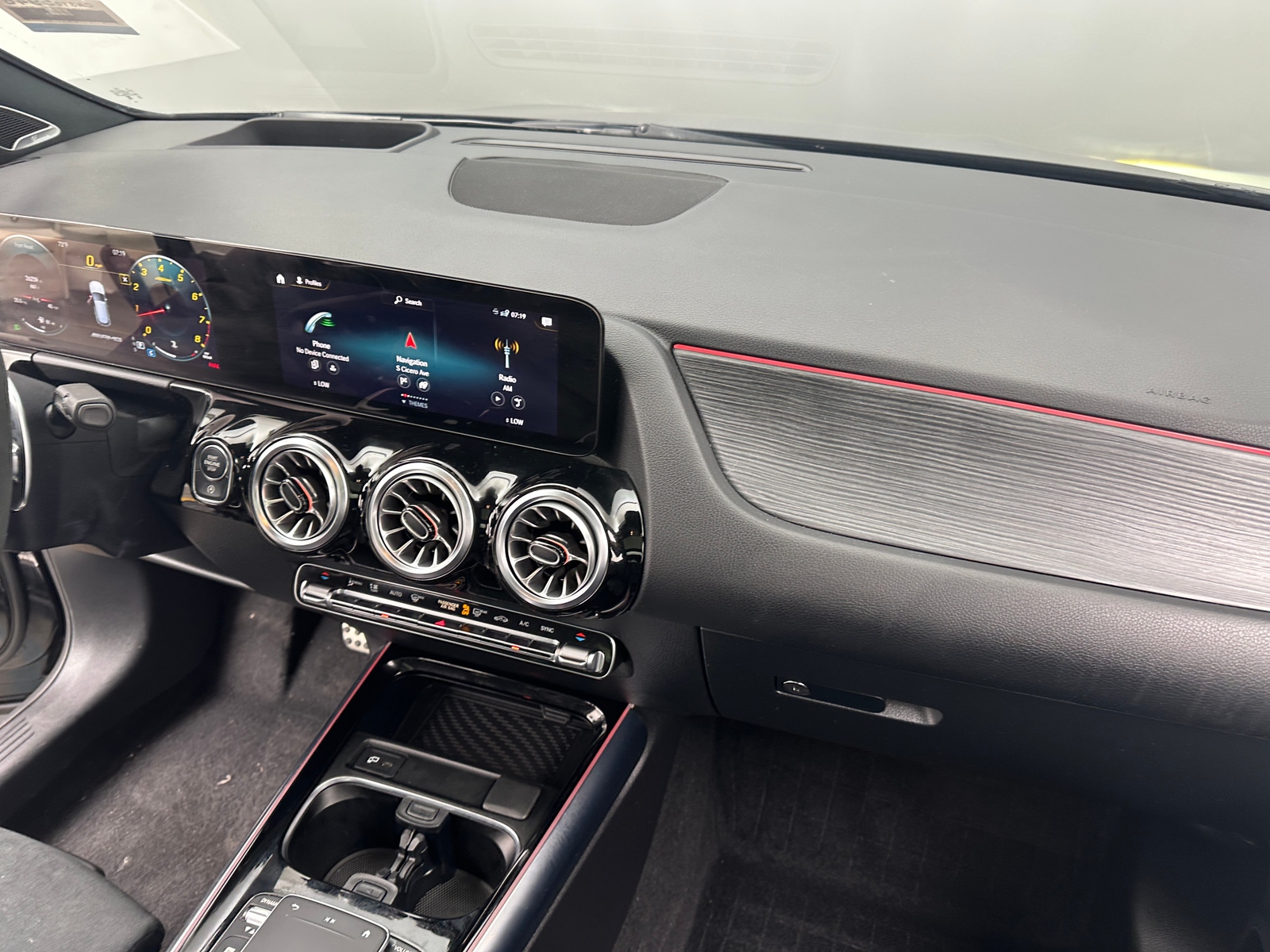 Thumbnail: 2023 Mercedes-Benz GLA - 3
