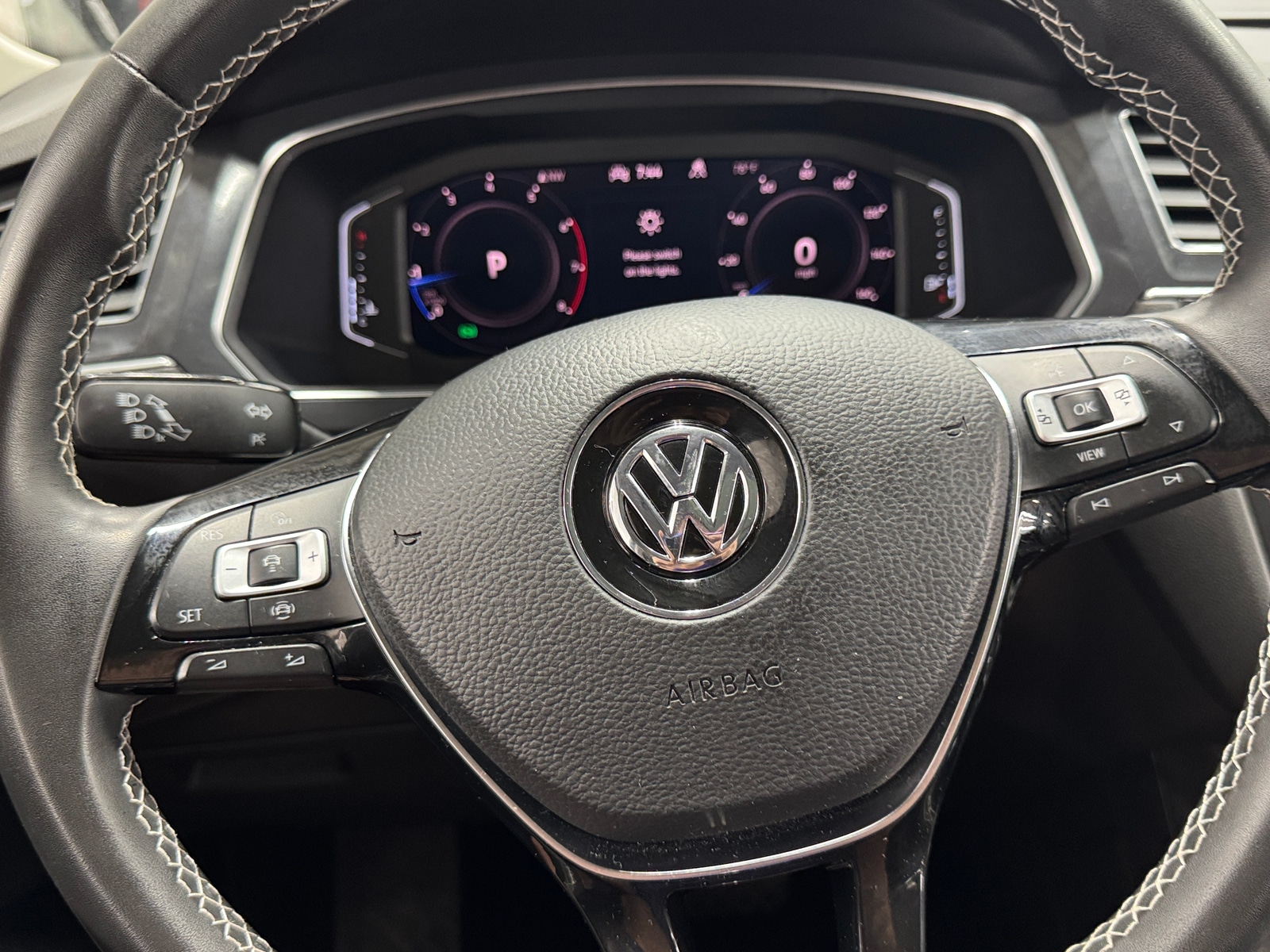 Thumbnail: 2021 Volkswagen Tiguan - 4