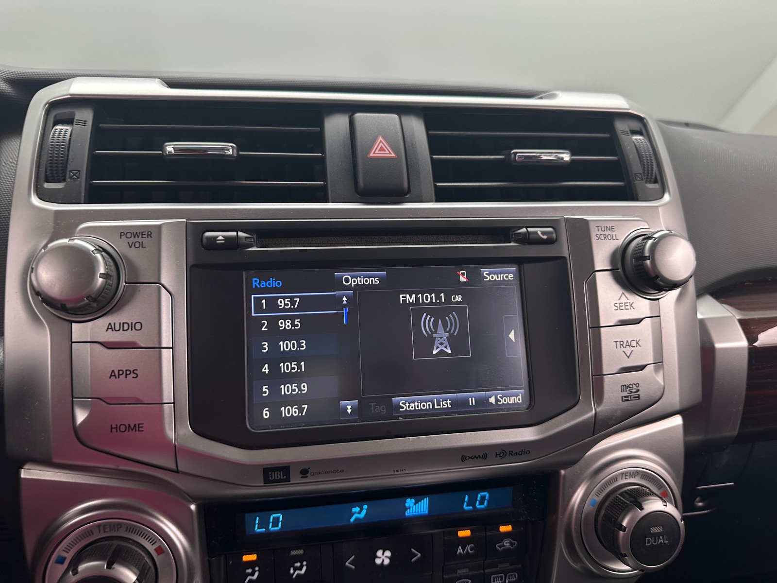 Thumbnail: 2017 Toyota 4Runner - 3