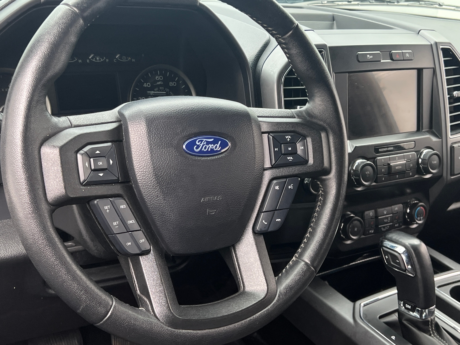 Thumbnail: 2020 Ford Econoline - 5