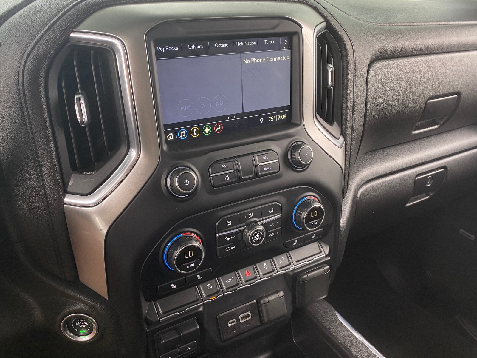 Thumbnail: 2019 Chevrolet Silverado 1500 - 4