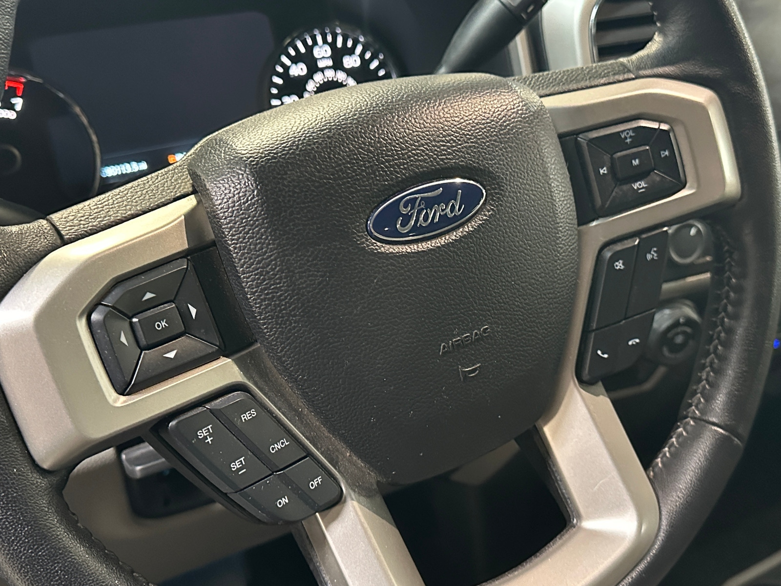Thumbnail: 2019 Ford Econoline - 4