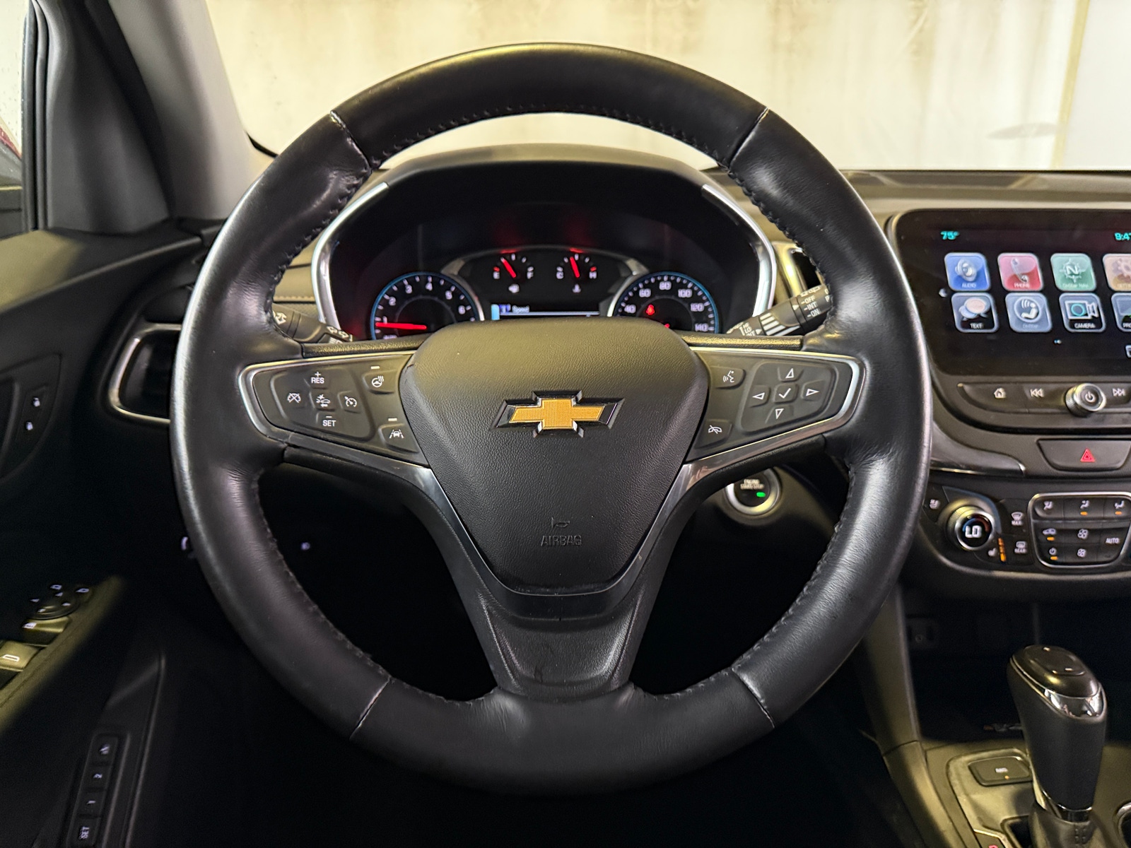 Thumbnail: 2018 Chevrolet Equinox - 4
