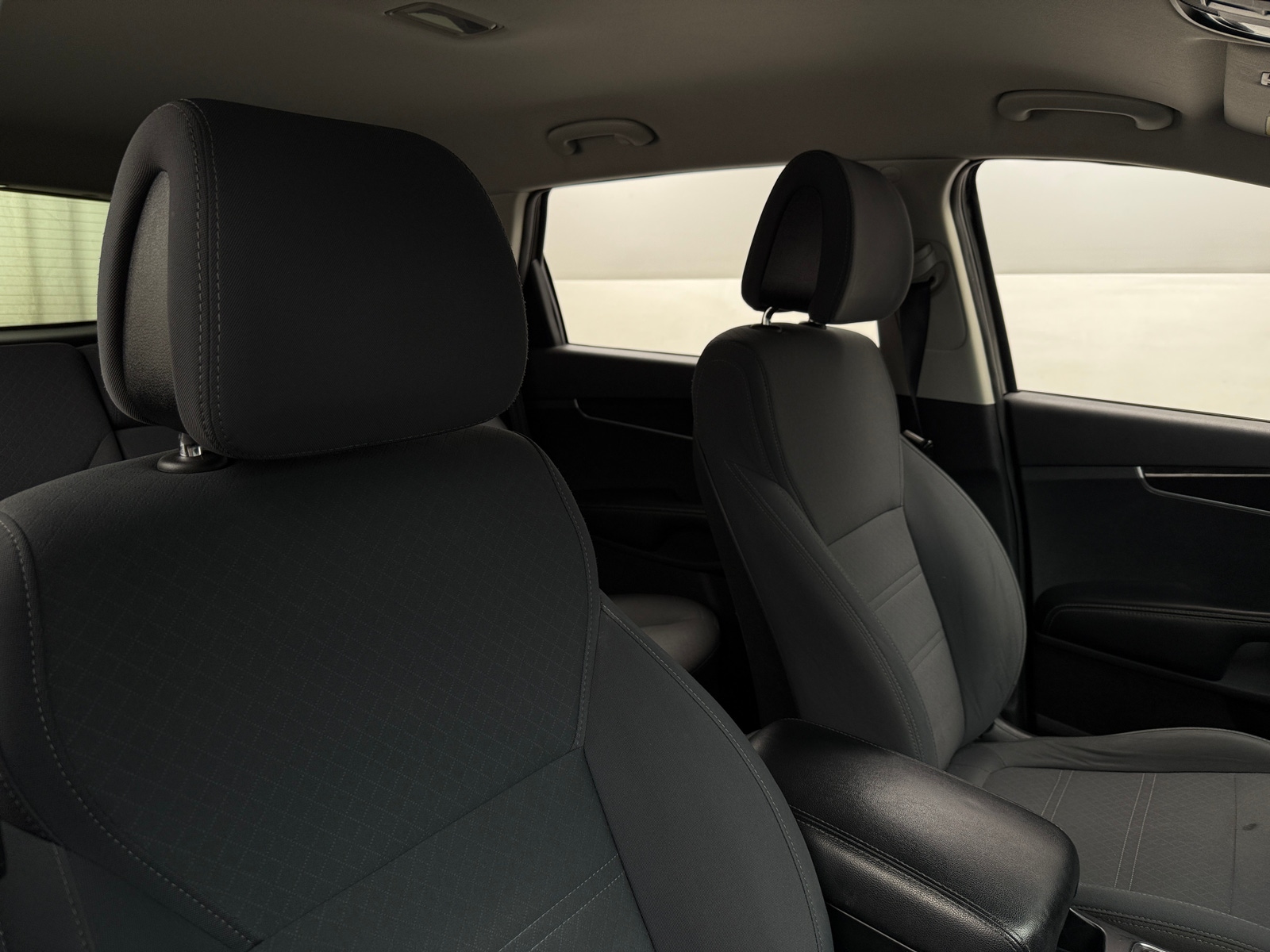 Thumbnail: 2016 Kia Sorento - 2