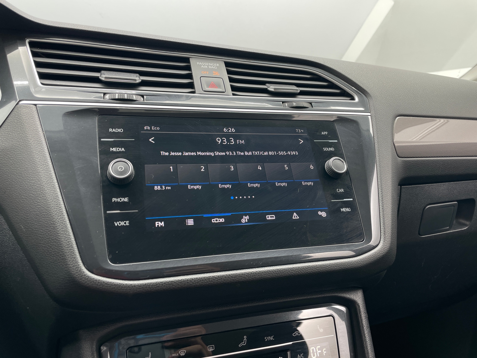 Thumbnail: 2024 Volkswagen Tiguan - 3