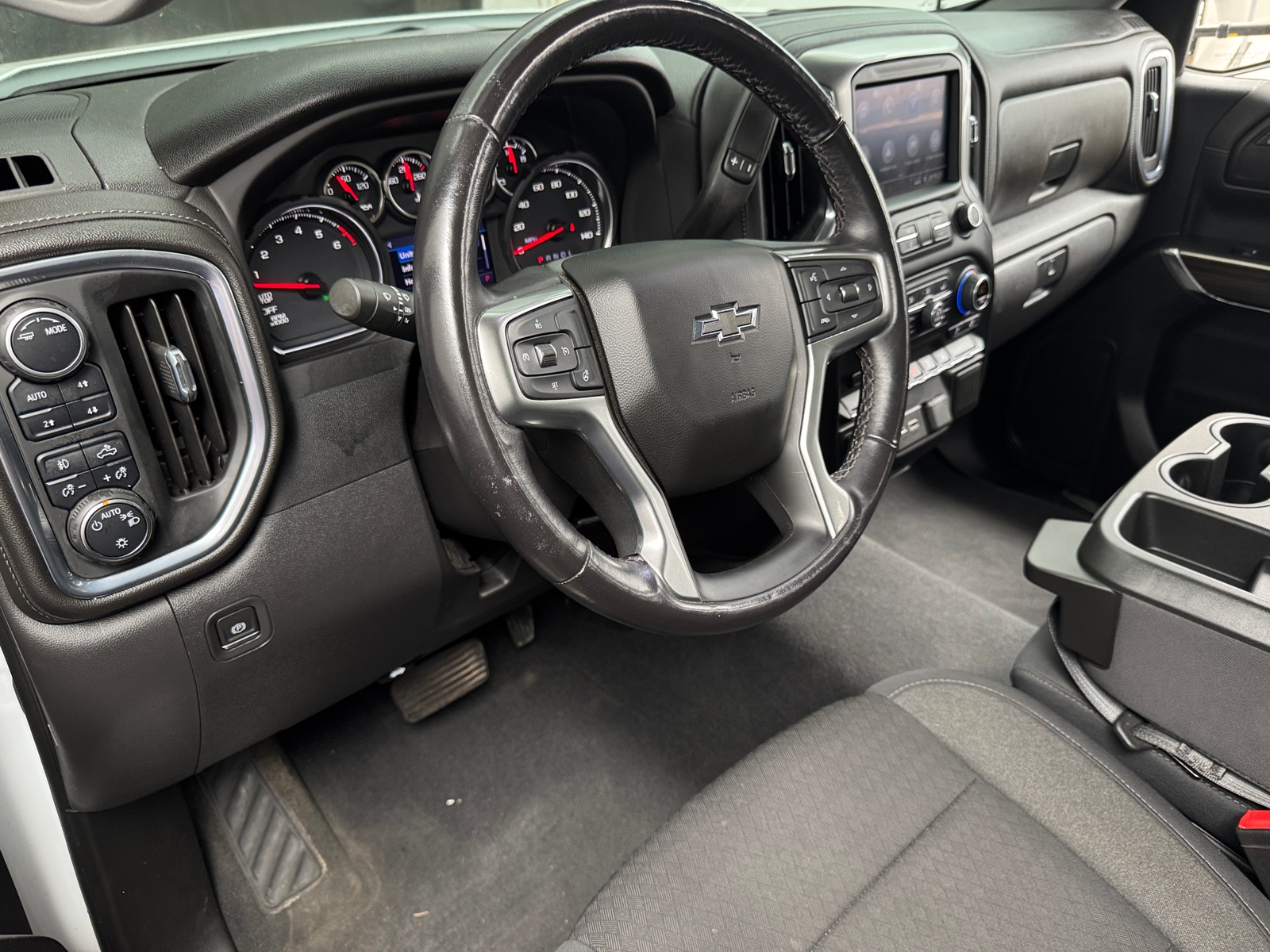 Thumbnail: 2022 Chevrolet Silverado 1500 - 3