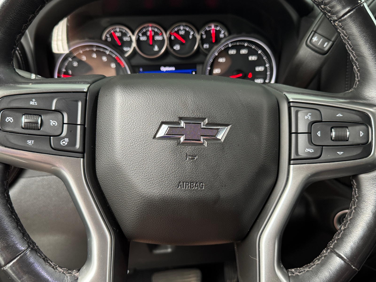 Thumbnail: 2022 Chevrolet Silverado 1500 - 5