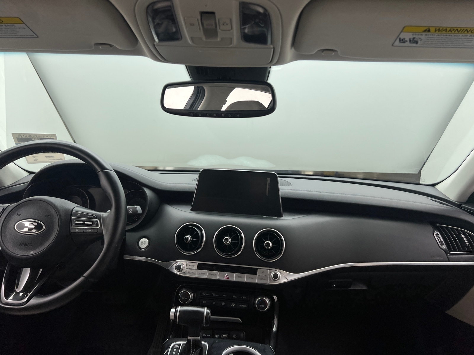 Thumbnail: 2018 Kia Stinger - 2