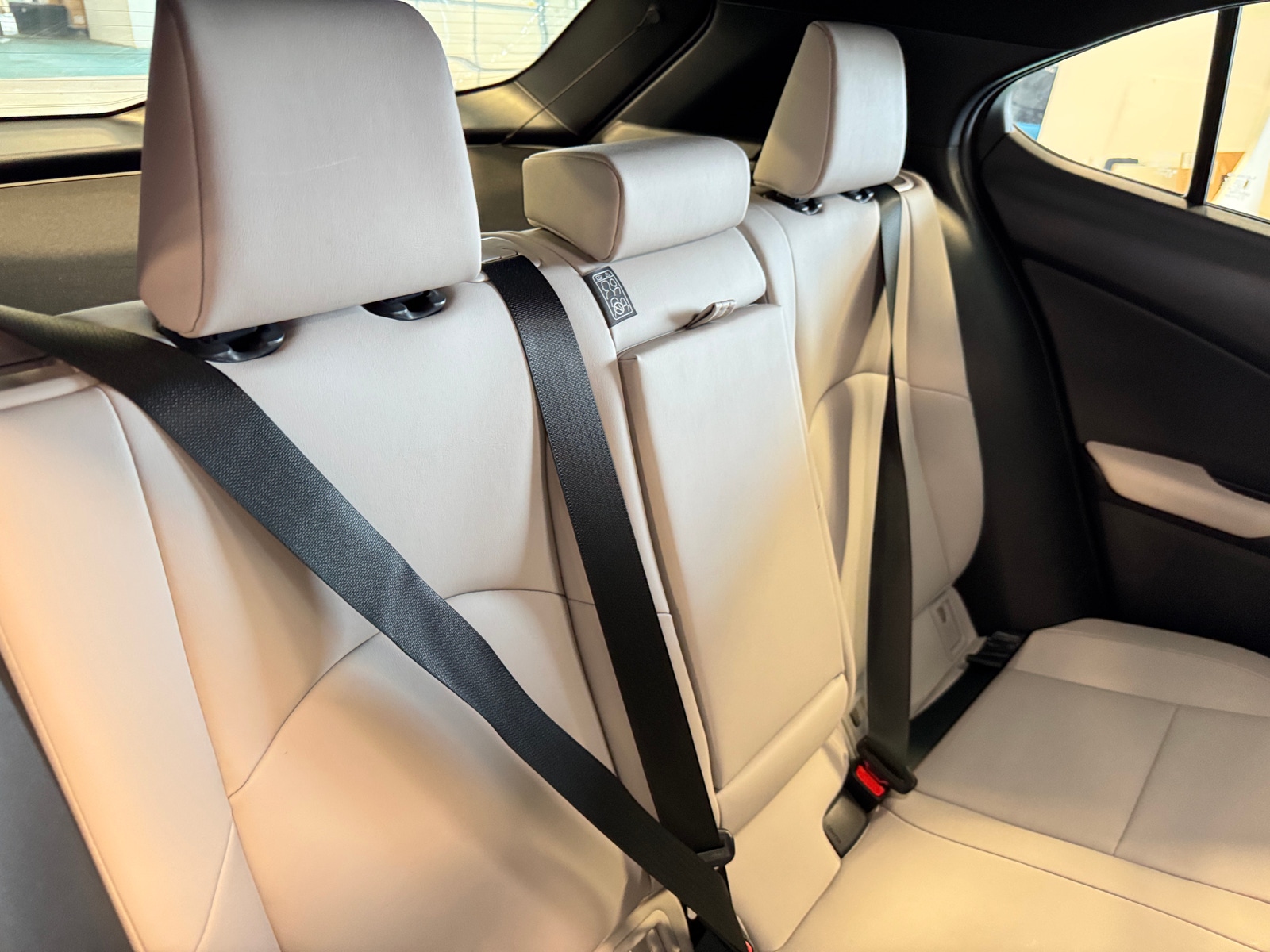 Thumbnail: 2021 Lexus UX - 5