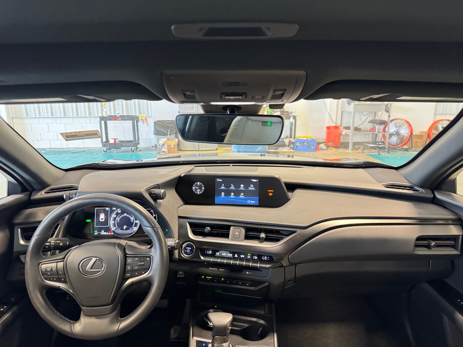 Thumbnail: 2021 Lexus UX - 2