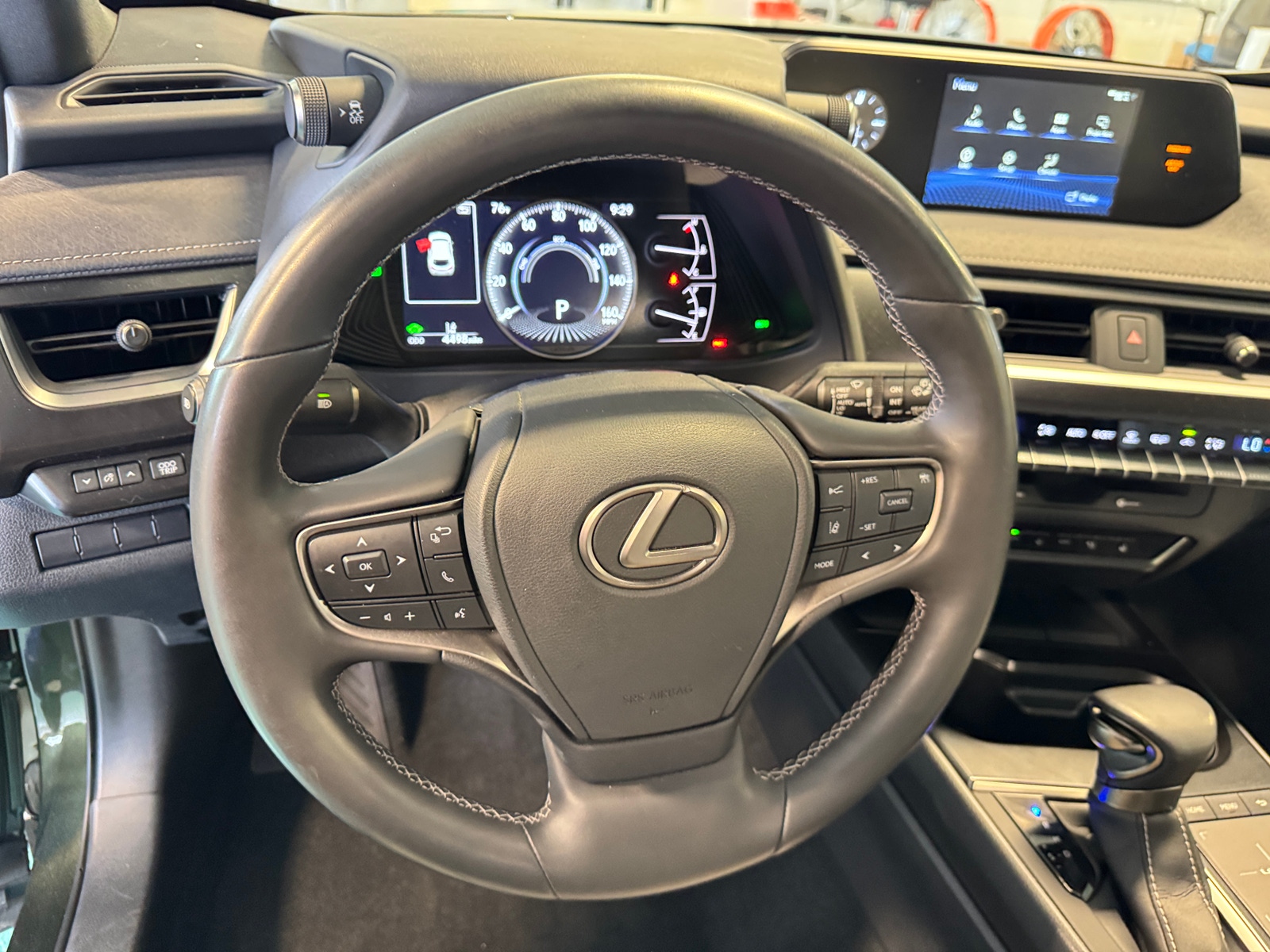 Thumbnail: 2021 Lexus UX - 4