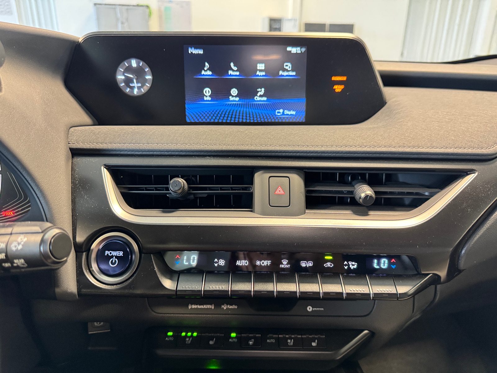 Thumbnail: 2021 Lexus UX - 3