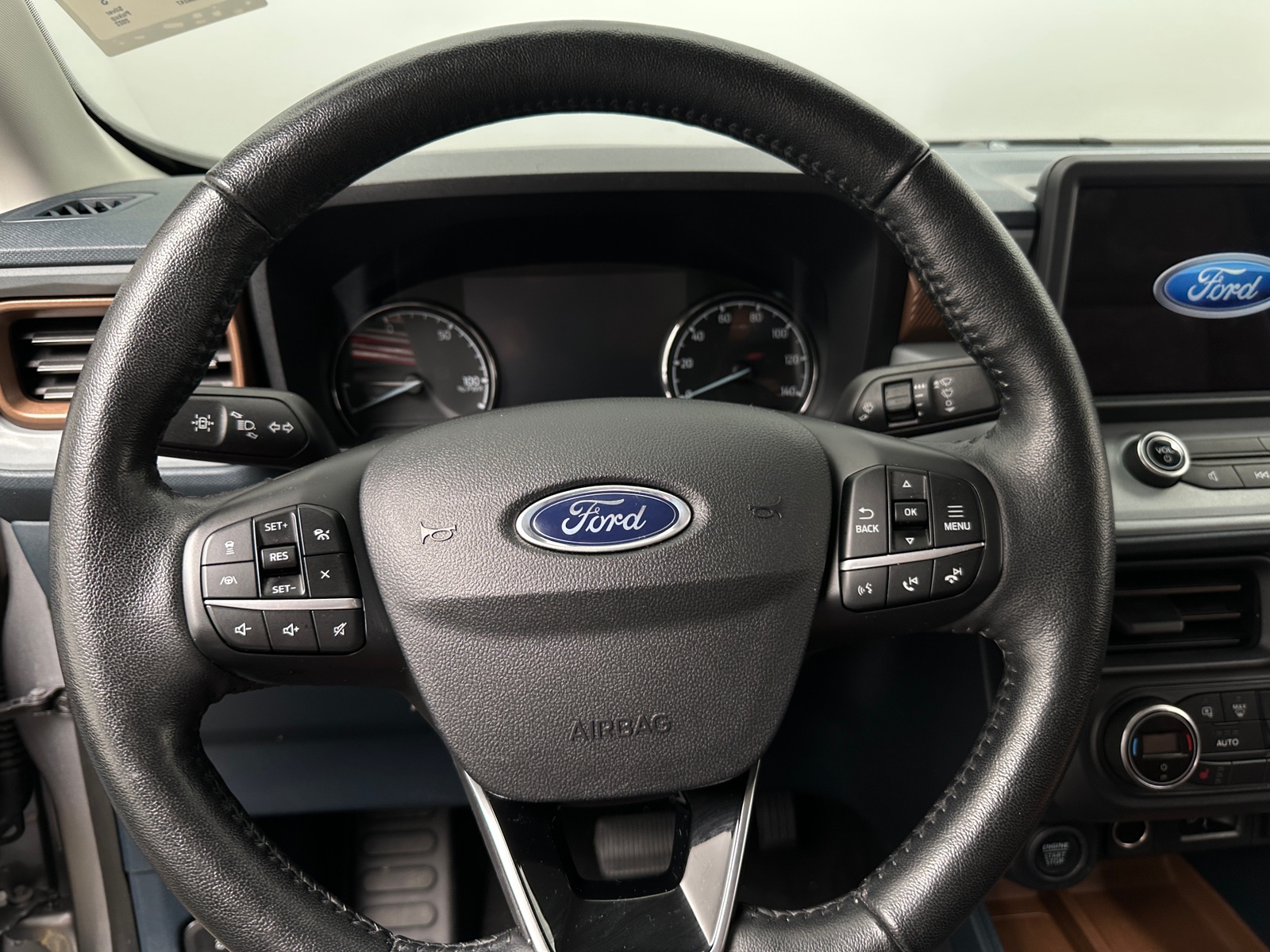 Thumbnail: 2022 Ford Maverick - 4